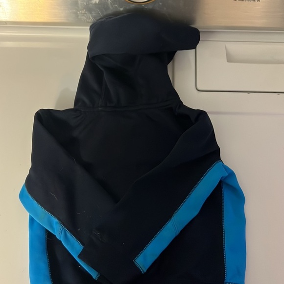 4/$15 kids nike light jacket - Picture 2 of 4